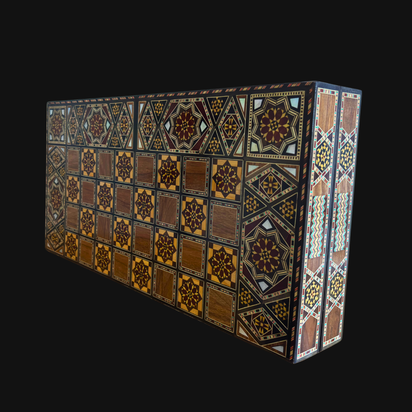 Ręcznie Wykonany Damasceński Stół do Backgammona i Szachów od Gaby Al Dayeh – Arcydzieło z Masą Perłową