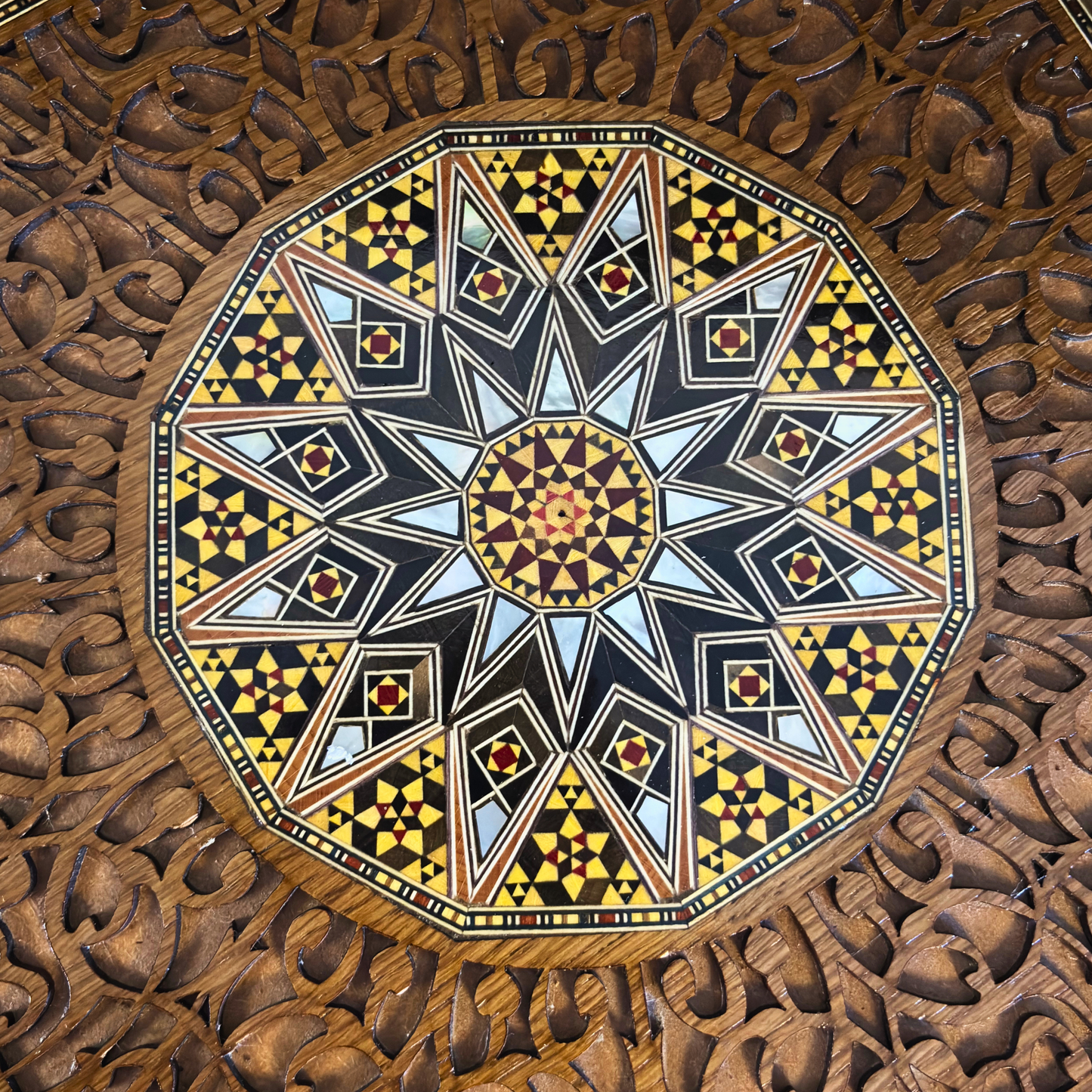 Luxury Damascene Mosaic Serving Tray – Mother of Pearl & Hand-Carved Elegance