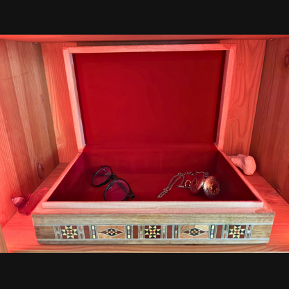 Boîte Damasquinée à Bijoux et Souvenirs – Élégance Artisanale