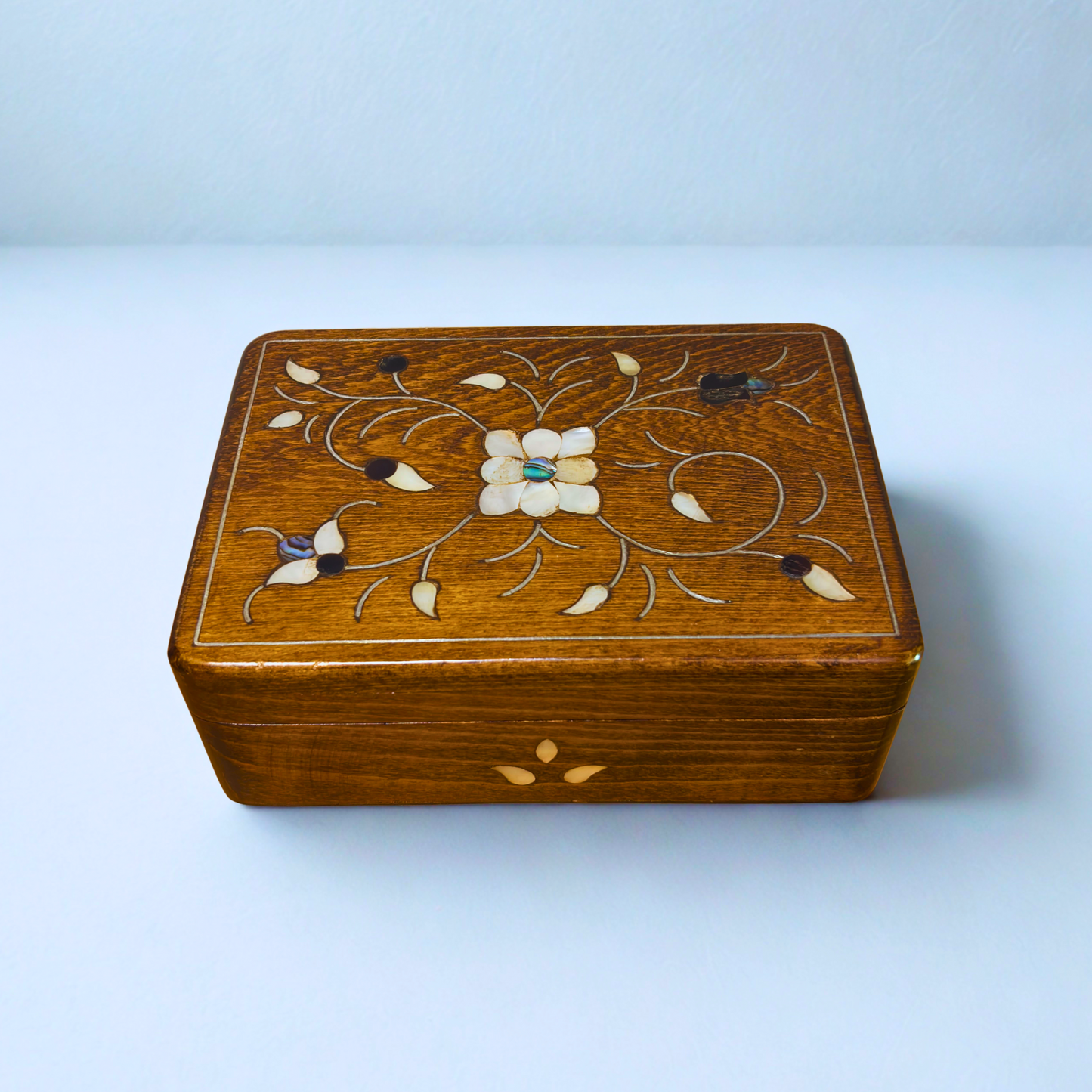 Handcrafted Damascene Luxury Box – Mother of Pearl & Velvet Elegance