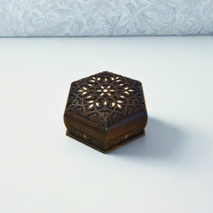 Caja Tallada a Mano de Lujo – Nácar y Elegancia en Terciopelo