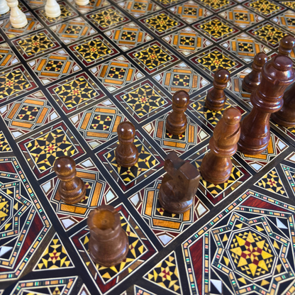 Set di Scacchi e Backgammon Heritage – Artigianato Damasceno in Mosaico